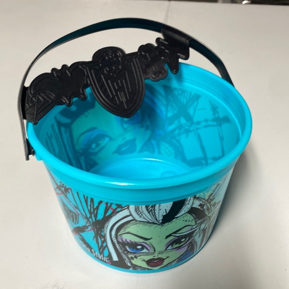 monster high Toys Monster High Mcdonalds Plastic Bucket Poshmark